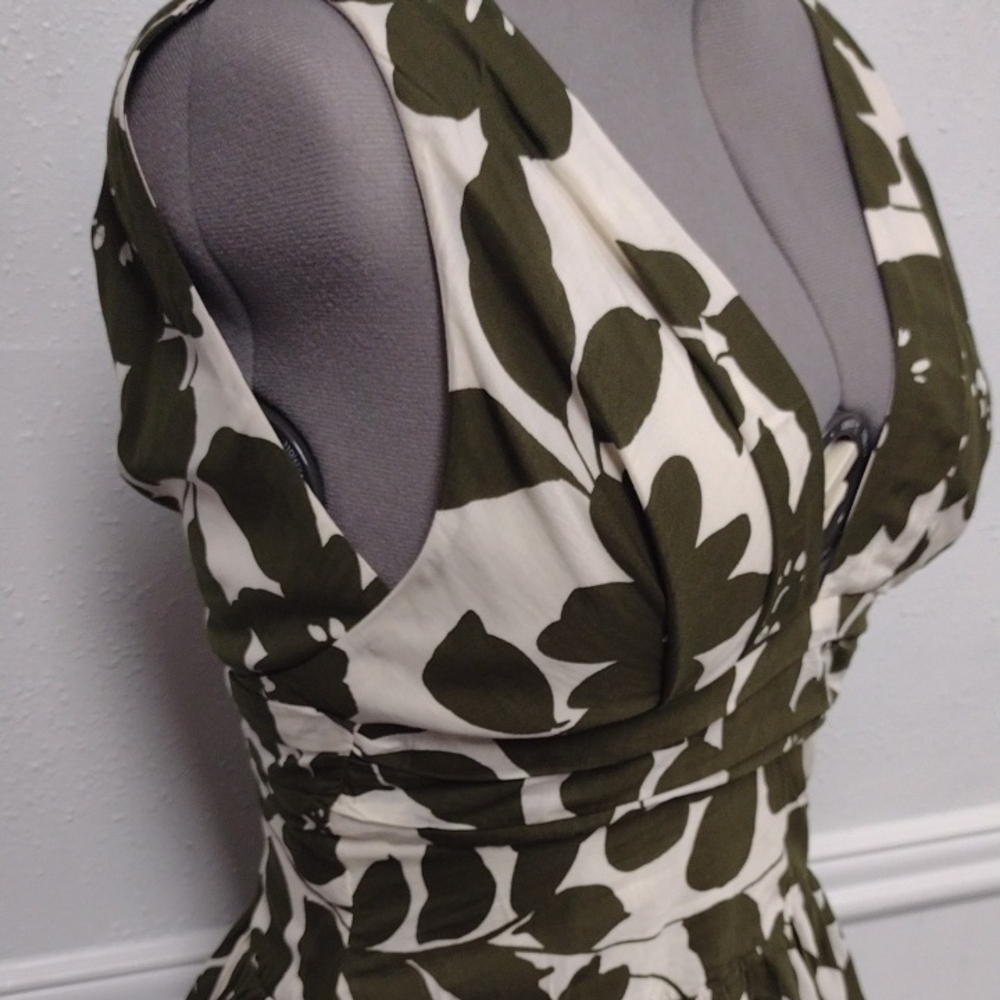 J. Crew Olive and White Floral Maxi Dress Formal Event, Bohemian, Boho. - Picture 4 of 12